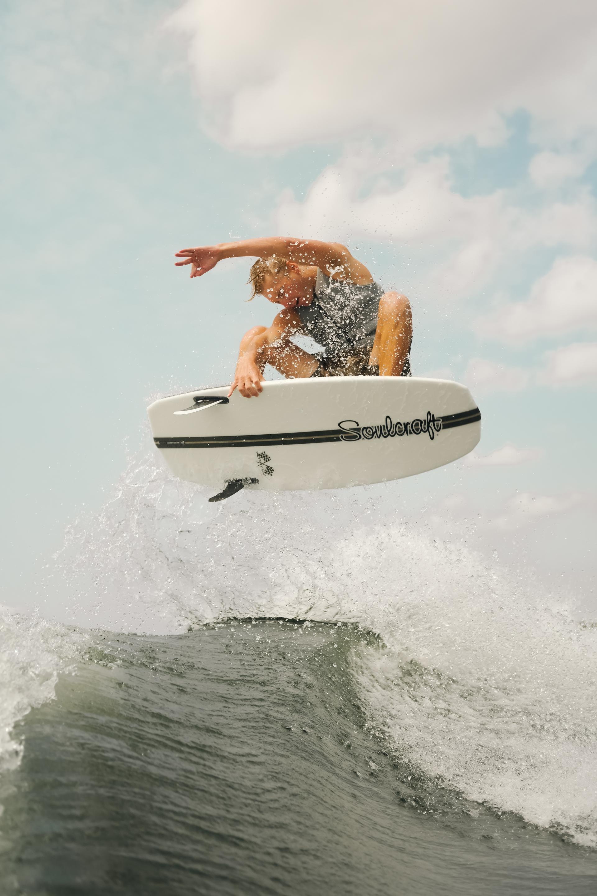 Tyler Stewart surf style air